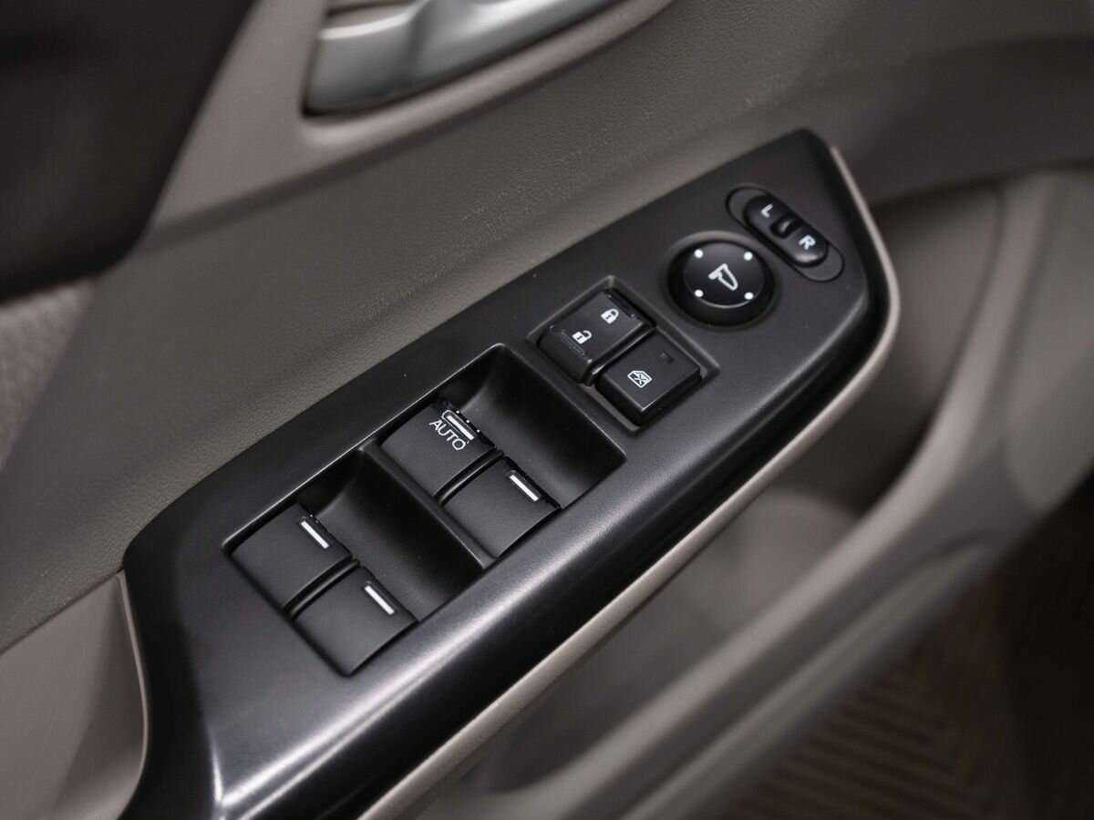 Honda Civic с пробегом — 2012 год. Фото: #16