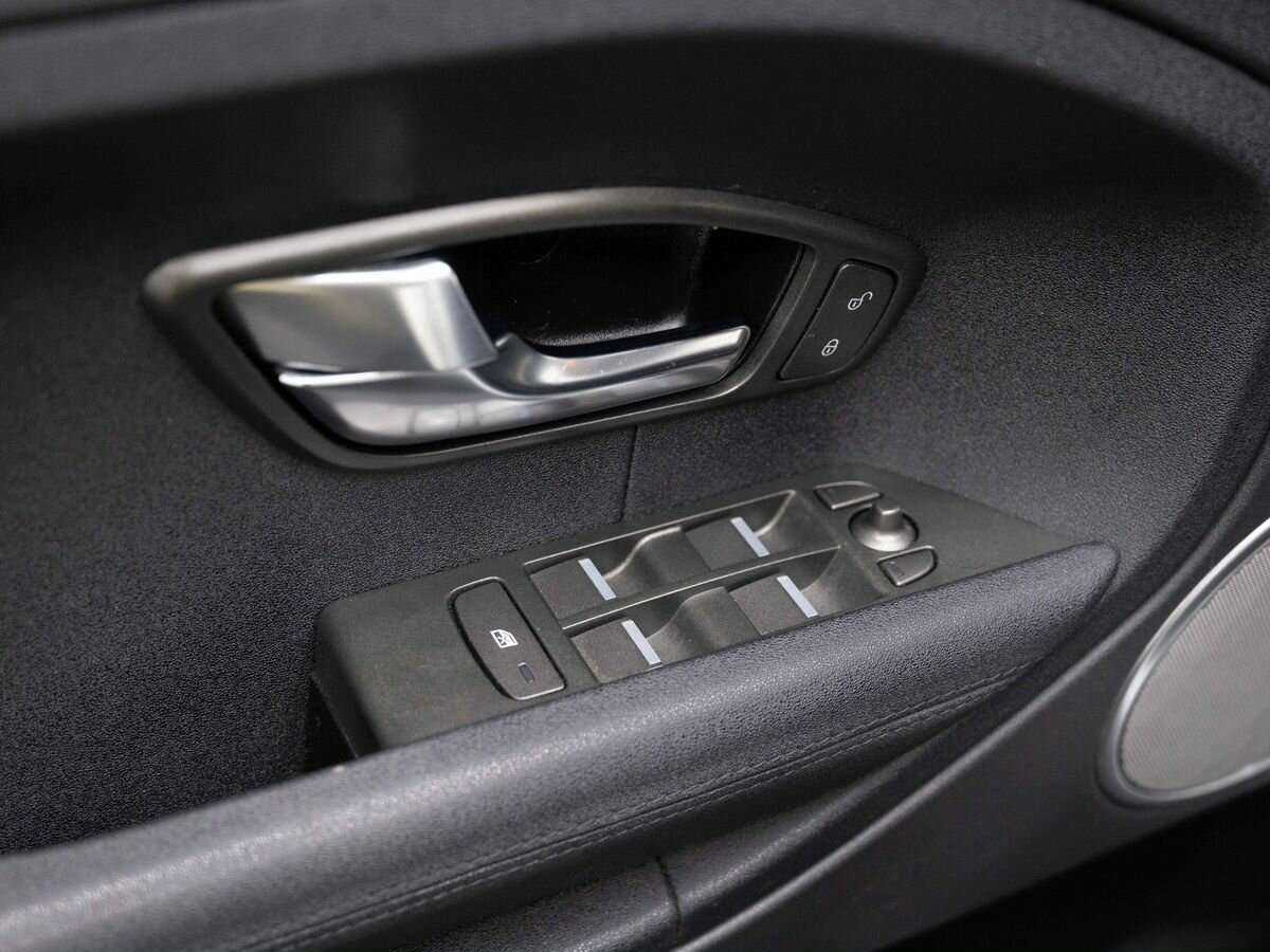 Land Rover Range Rover Evoque с пробегом — 2012 год. Фото: #17