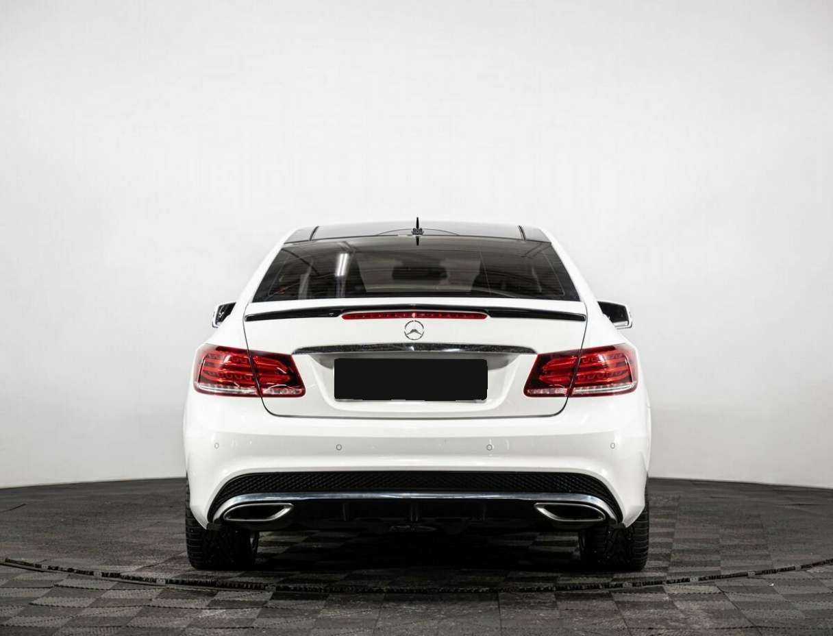 Mercedes-Benz E-Класс с пробегом — 2014 год. Фото: #4