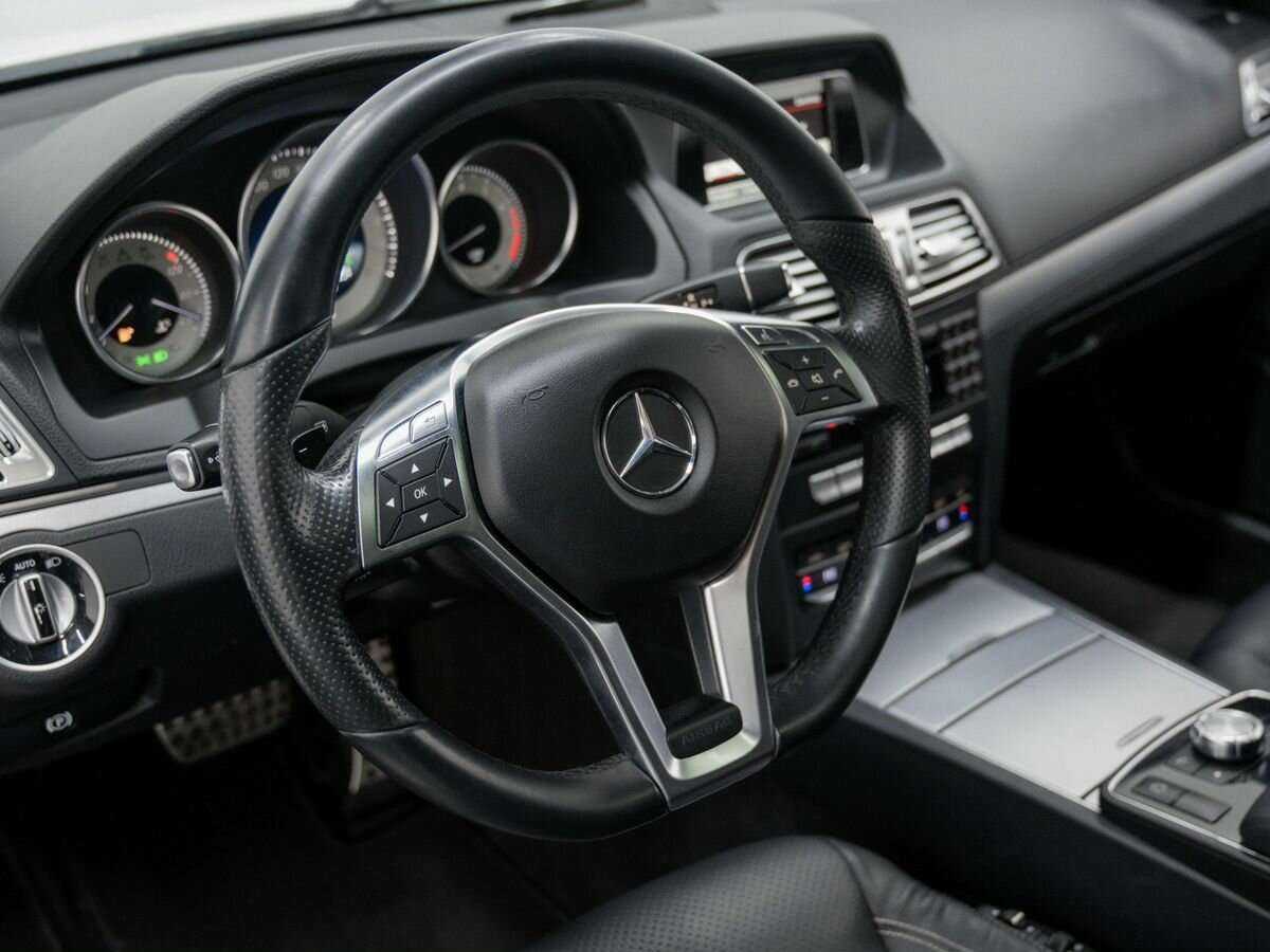 Mercedes-Benz E-Класс с пробегом — 2014 год. Фото: #16