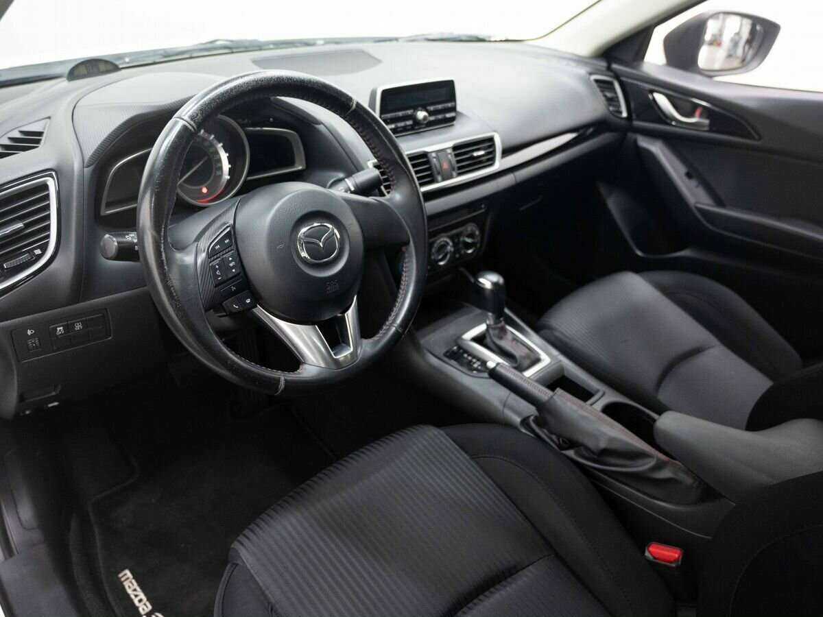 Mazda 3 с пробегом — 2013 год. Фото: #6