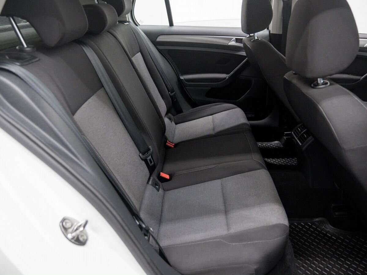 Volkswagen Golf с пробегом — 2014 год. Фото: #8