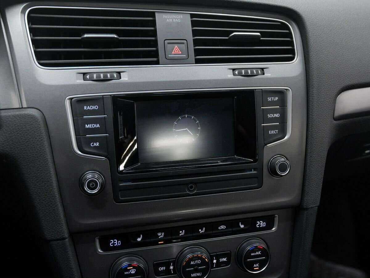 Volkswagen Golf с пробегом — 2014 год. Фото: #21