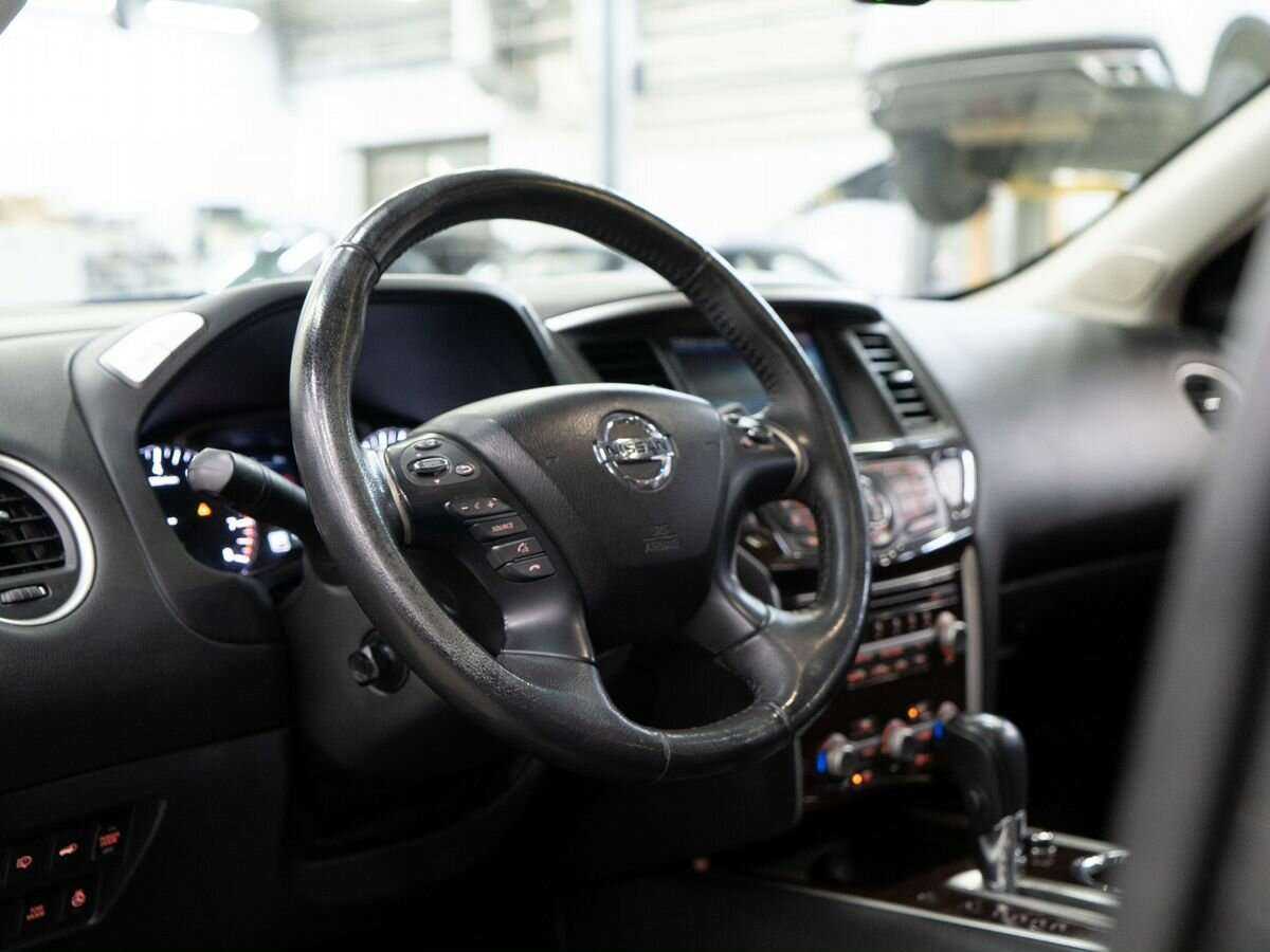 Nissan Pathfinder с пробегом — 2015 год. Фото: #4