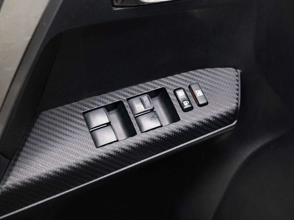 Toyota RAV4 с пробегом — 2013 год. Фото: #18