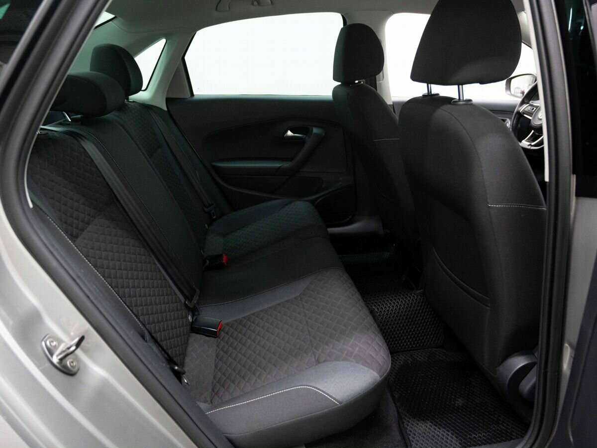 Volkswagen Polo с пробегом — 2018 год. Фото: #9
