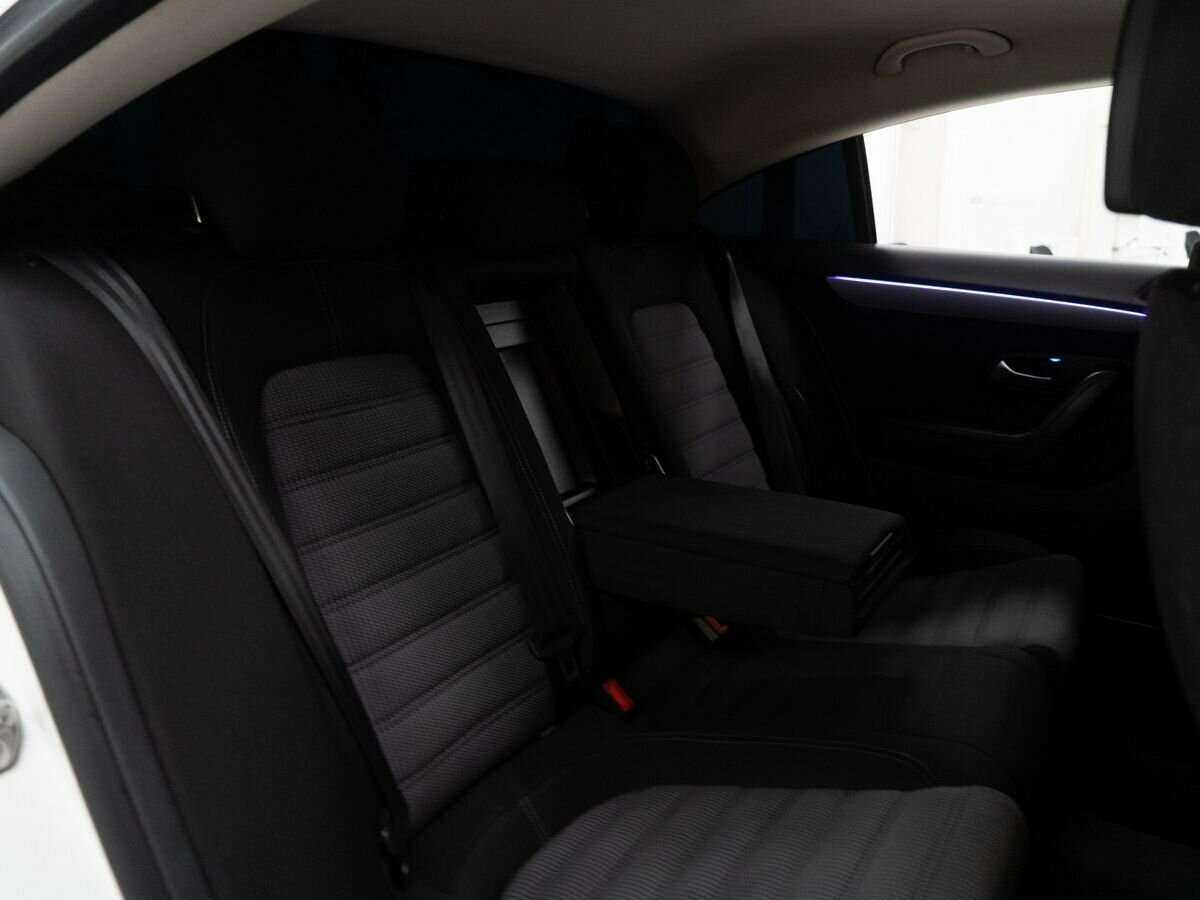 Volkswagen Passat CC с пробегом — 2012 год. Фото: #7