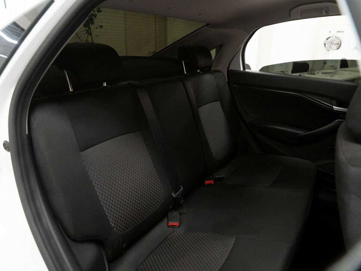 Lada (ВАЗ) Vesta с пробегом — 2021 год. Фото: #7