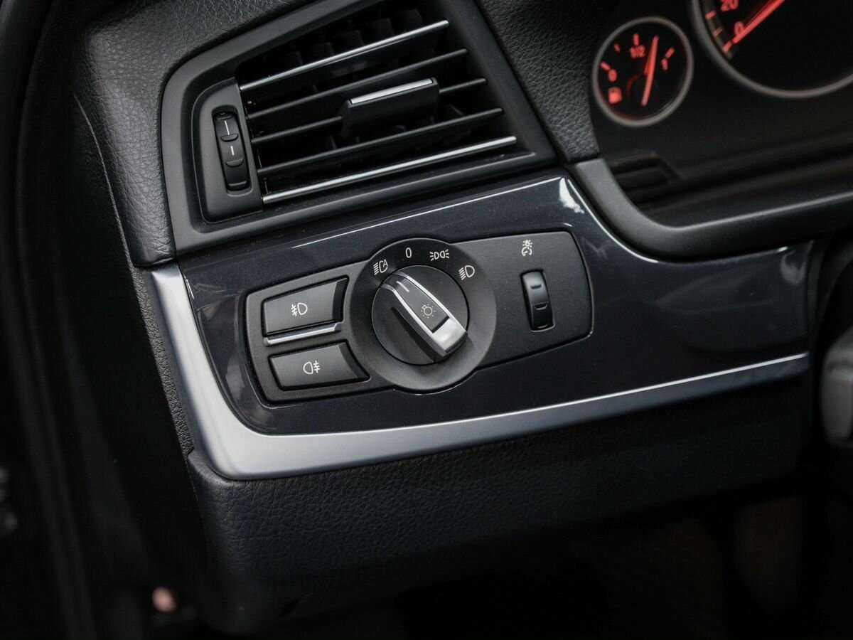 BMW 5 серии с пробегом — 2013 год. Фото: #13