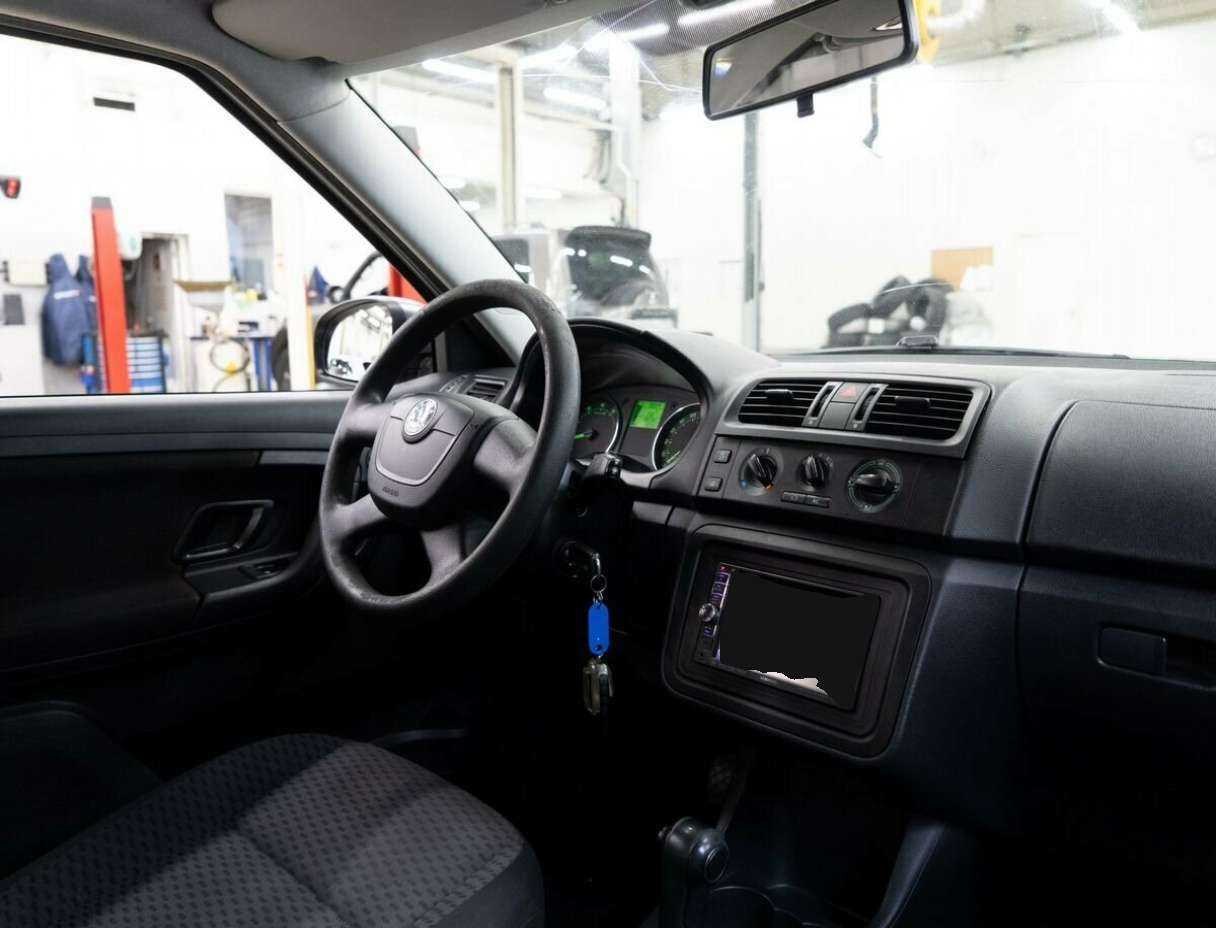 Skoda Fabia с пробегом — 2012 год. Фото: #15