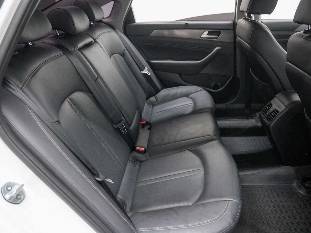 Hyundai Sonata с пробегом — 2017 год. Фото: #12