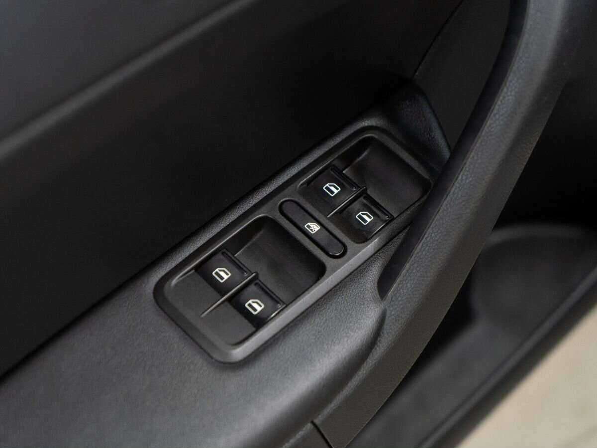 Skoda Yeti с пробегом — 2013 год. Фото: #13