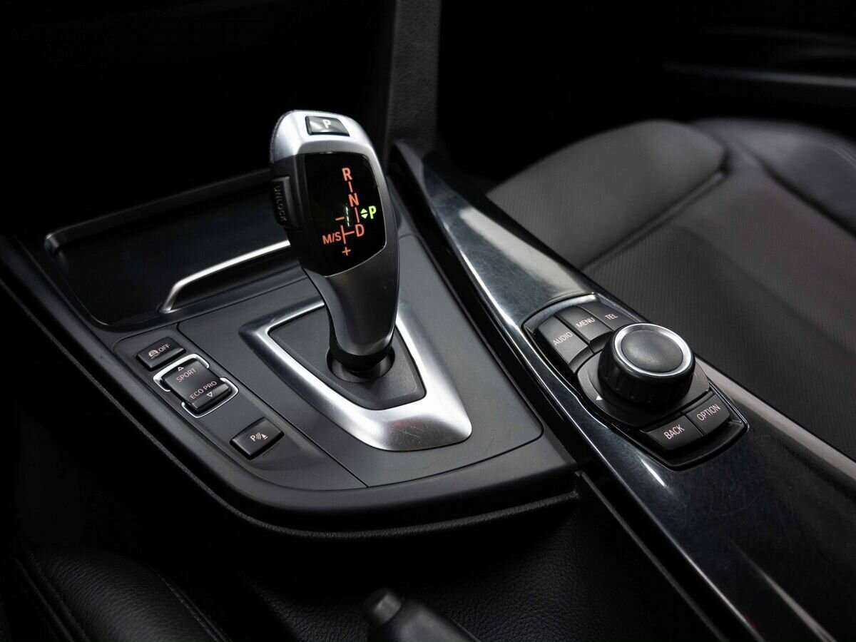 BMW 3 серии с пробегом — 2016 год. Фото: #21