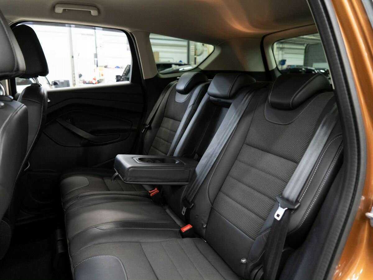 Ford Kuga с пробегом — 2013 год. Фото: #5