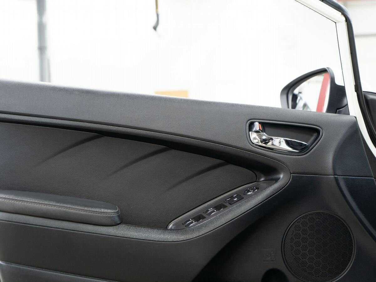 Kia Cerato с пробегом — 2017 год. Фото: #14