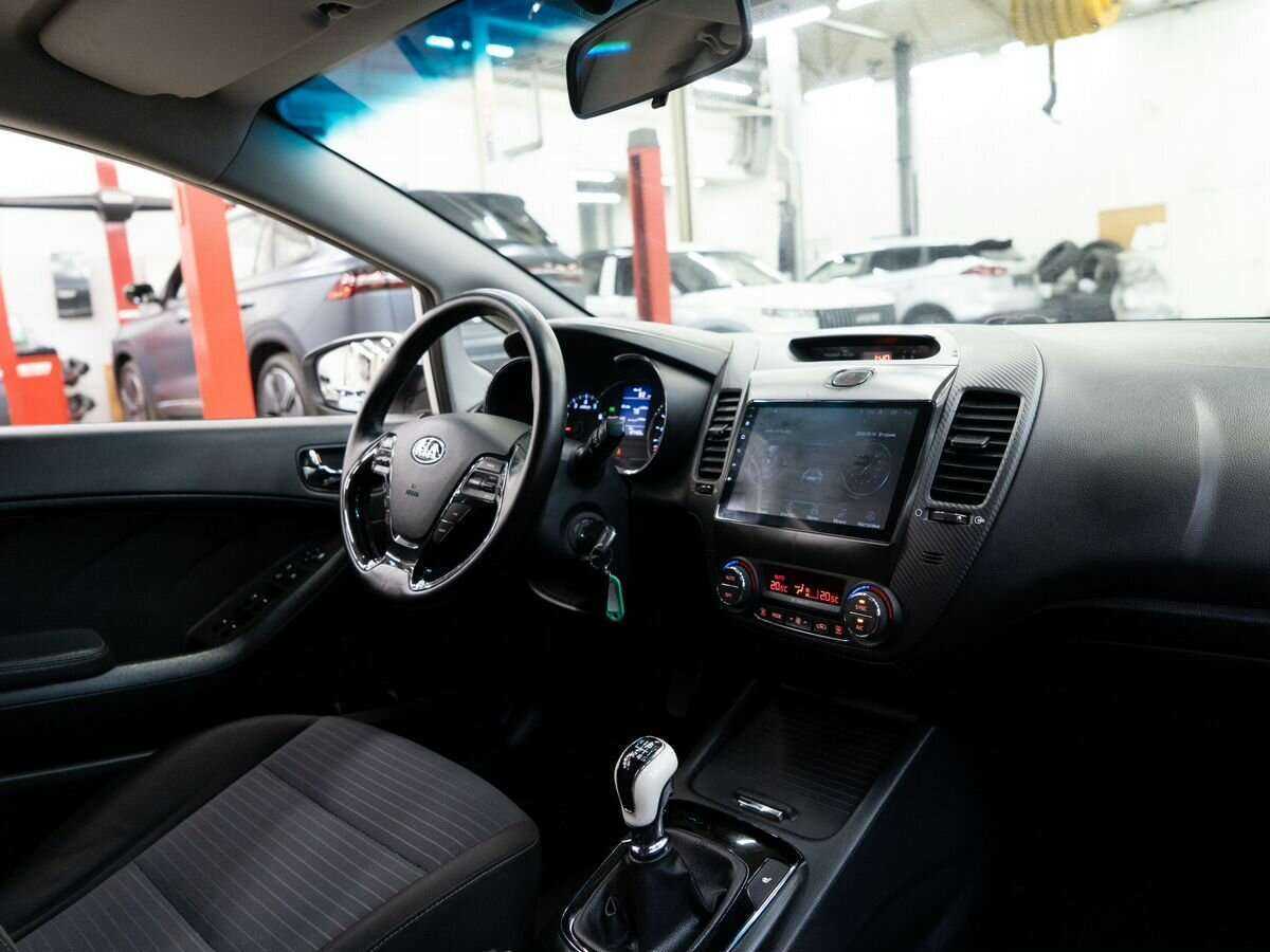Kia Cerato с пробегом — 2017 год. Фото: #15