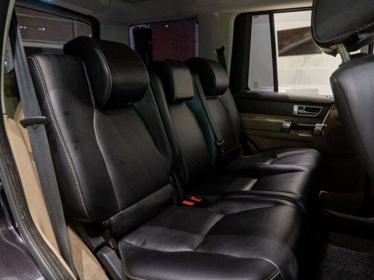 Land Rover Discovery с пробегом — 2012 год. Фото: #8