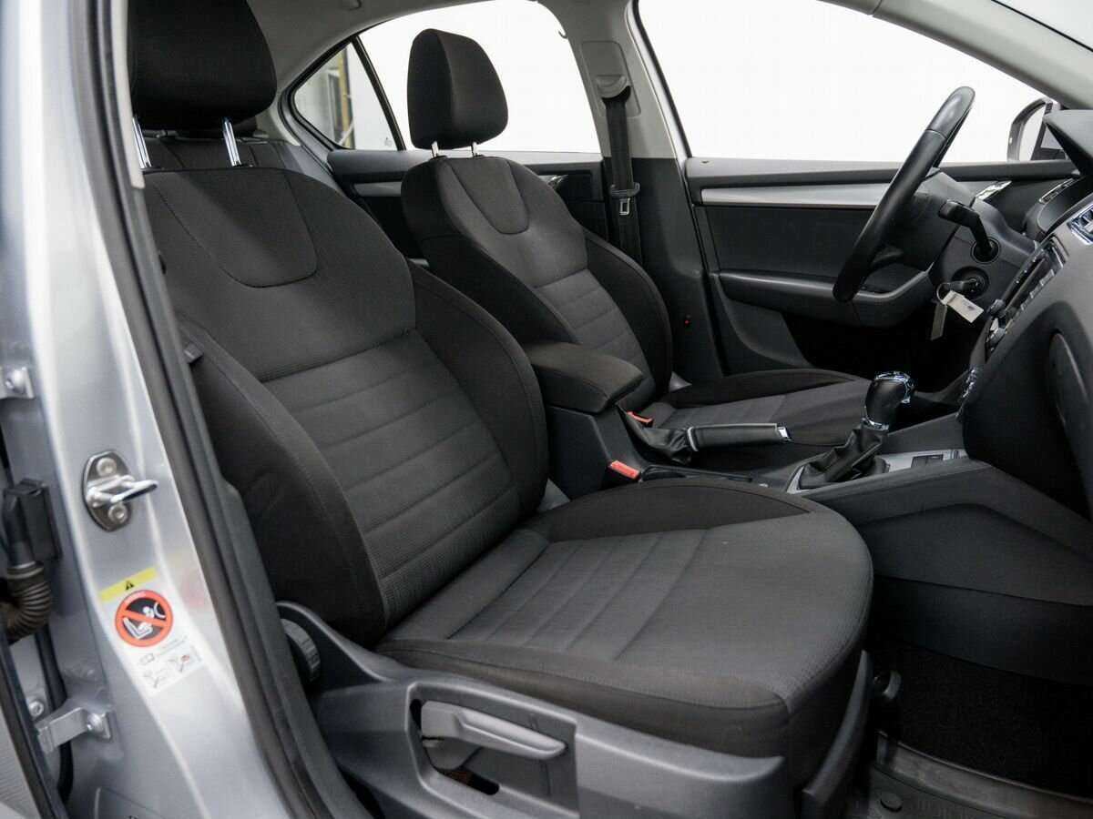 Skoda Octavia с пробегом — 2013 год. Фото: #8