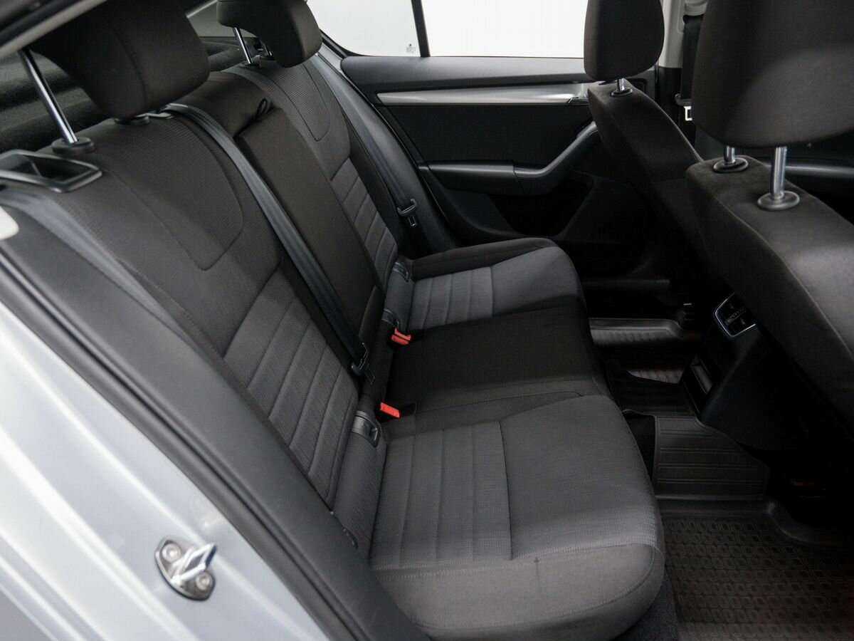 Skoda Octavia с пробегом — 2013 год. Фото: #9
