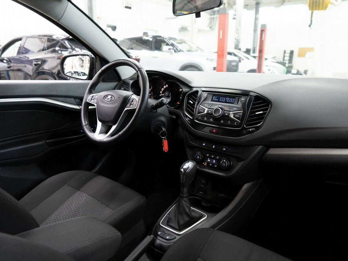 Lada (ВАЗ) Vesta с пробегом — 2020 год. Фото: #16