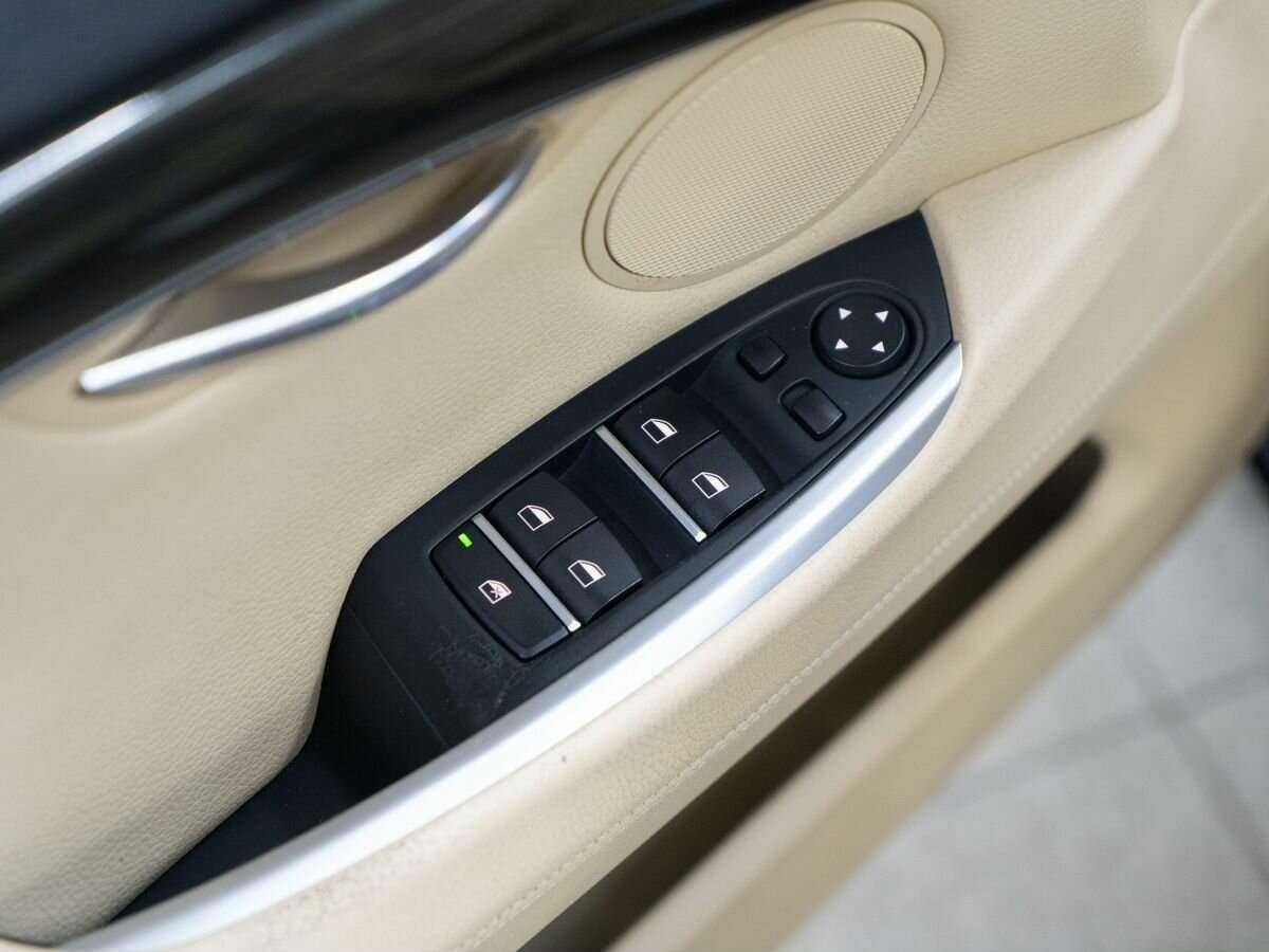 BMW 5 серии с пробегом — 2014 год. Фото: #14