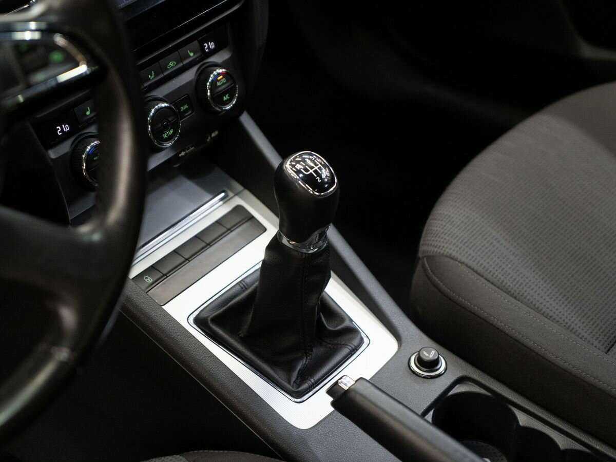 Skoda Octavia с пробегом — 2014 год. Фото: #9