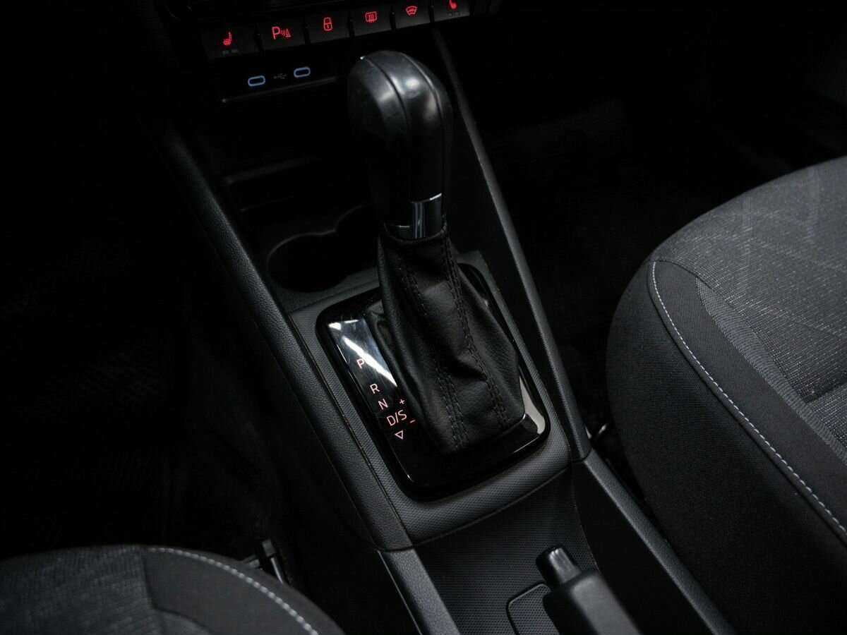 Volkswagen Polo с пробегом — 2020 год. Фото: #17