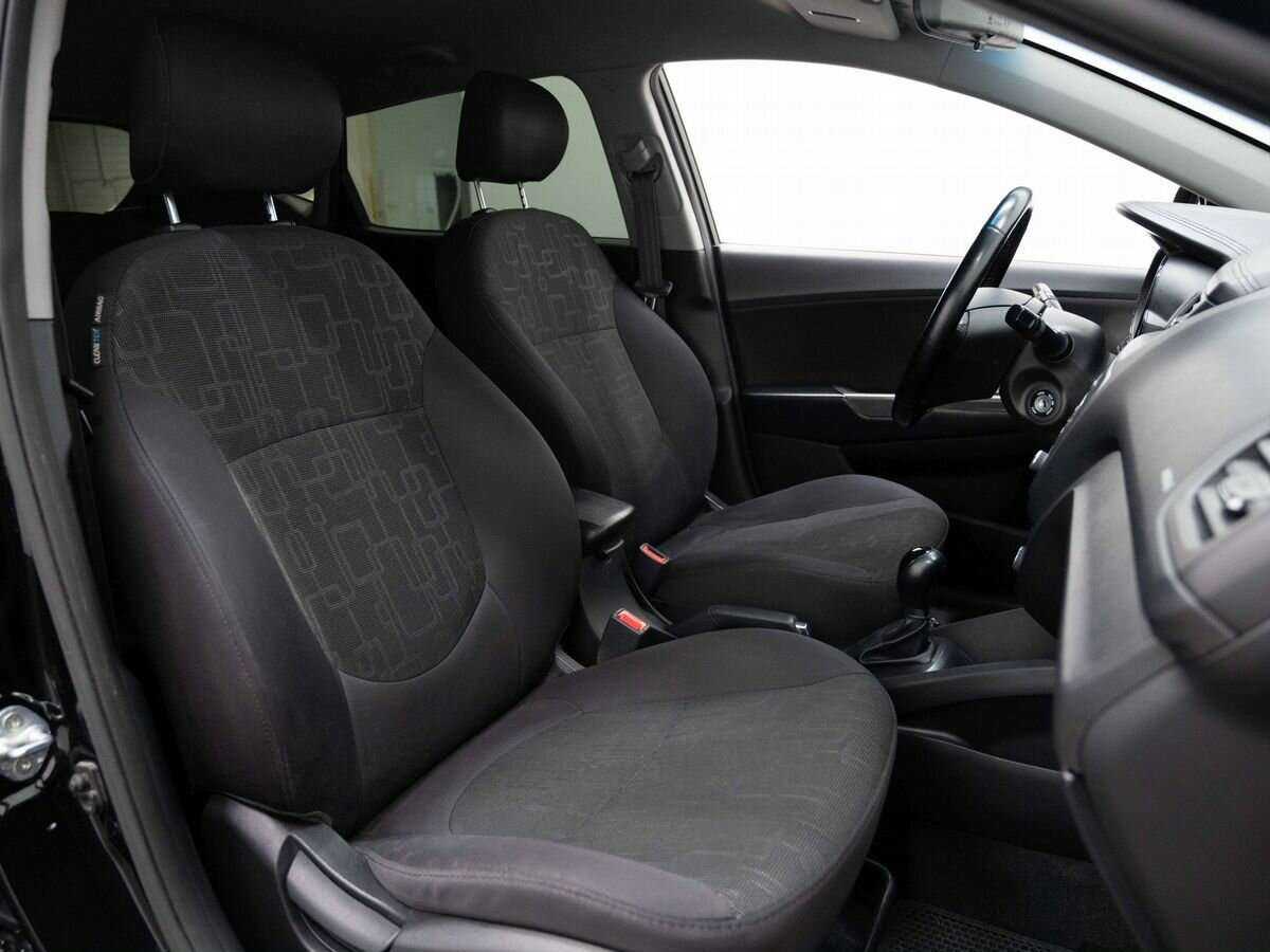 Kia Rio с пробегом — 2015 год. Фото: #10