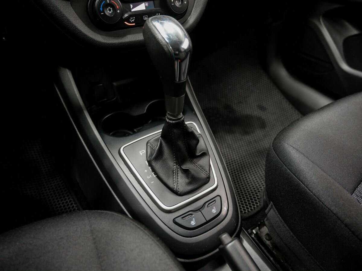 Lada (ВАЗ) Vesta с пробегом — 2020 год. Фото: #12