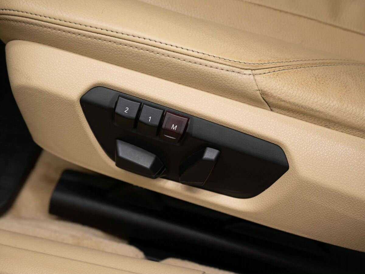 BMW 3 серии с пробегом — 2012 год. Фото: #20