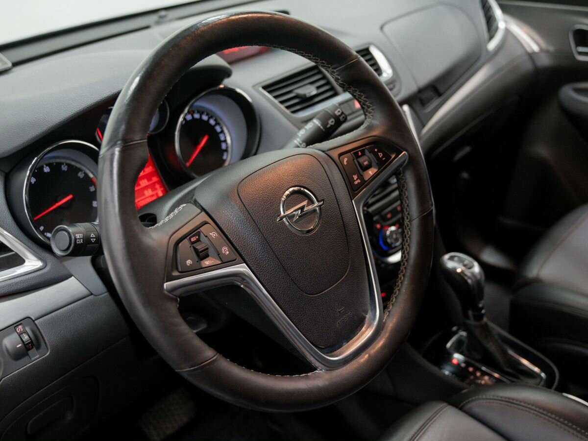Opel Mokka с пробегом — 2012 год. Фото: #14