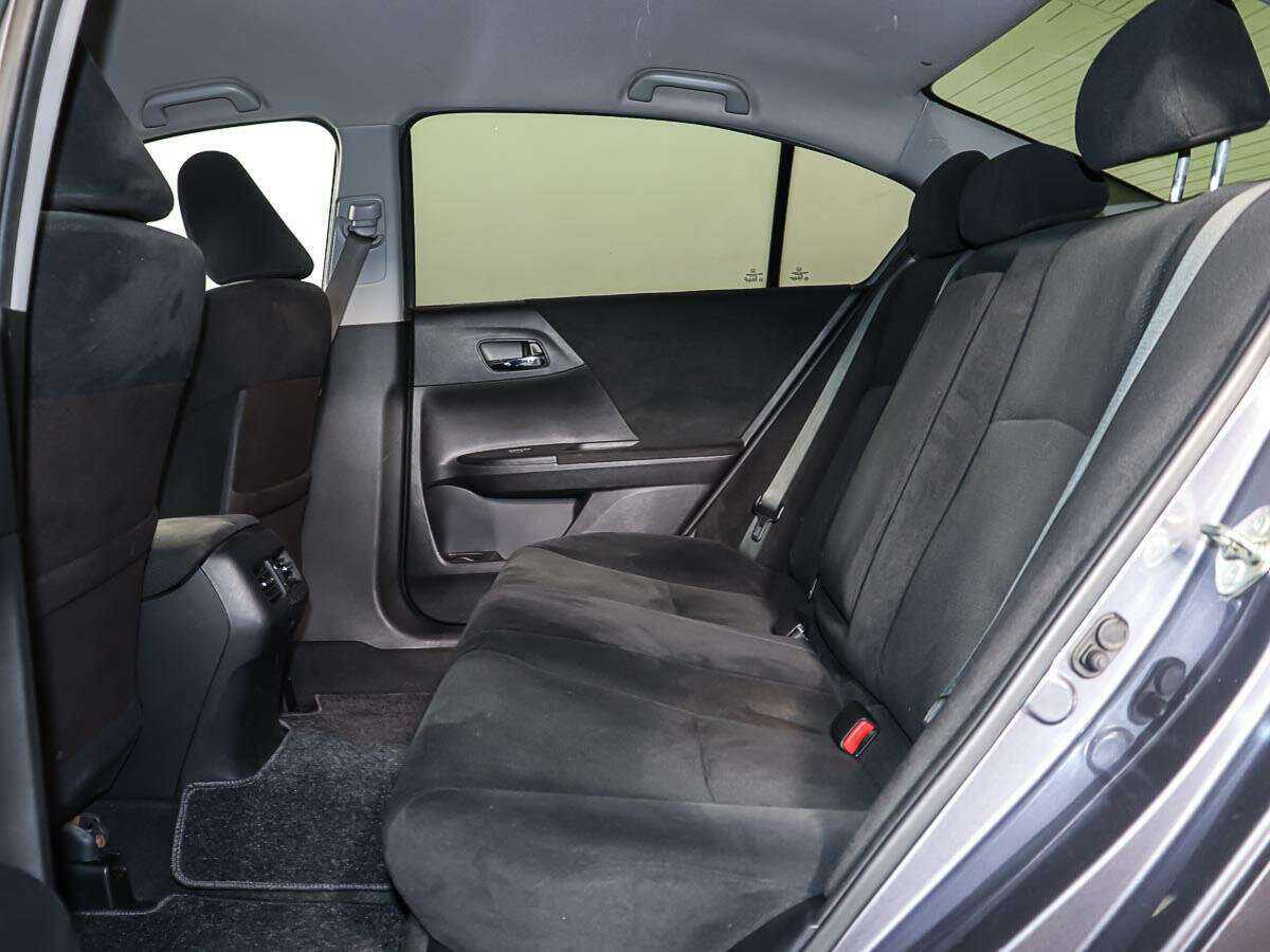 Honda Accord с пробегом — 2013 год. Фото: #6