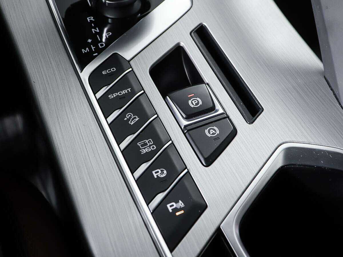 Geely Coolray с пробегом — 2022 год. Фото: #17