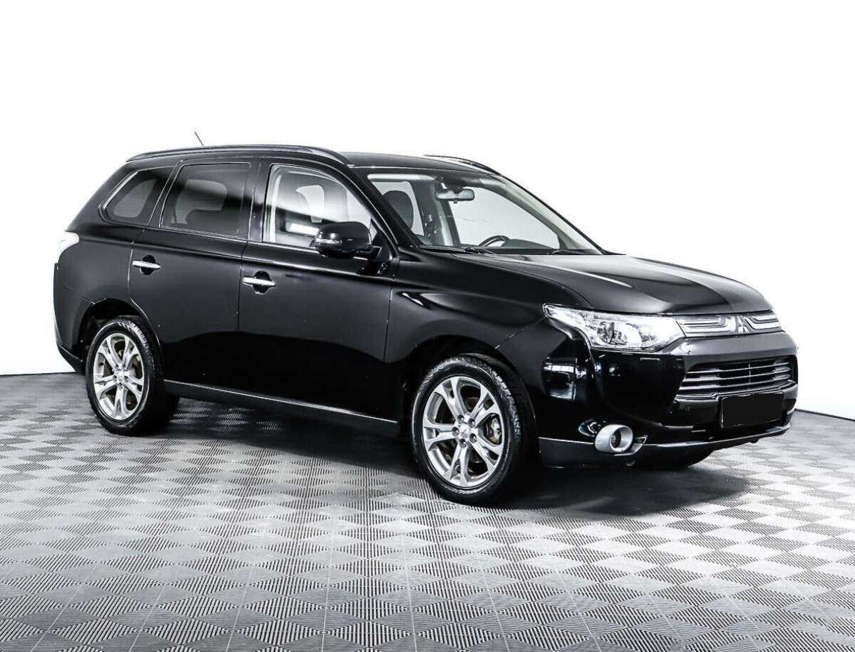 Mitsubishi Outlander с пробегом — 2012 год. Фото: #2