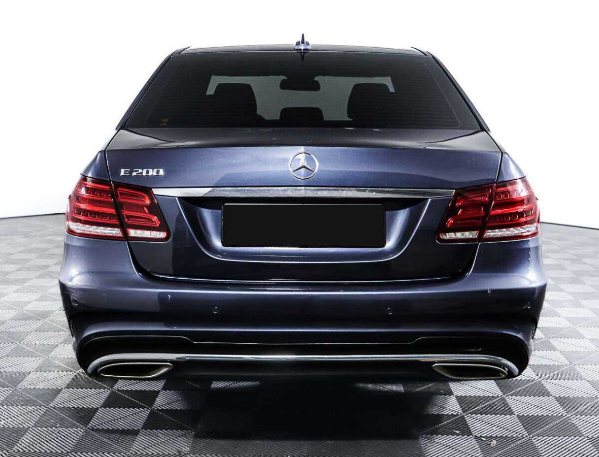 Mercedes-Benz E-Класс с пробегом — 2015 год. Фото: #5