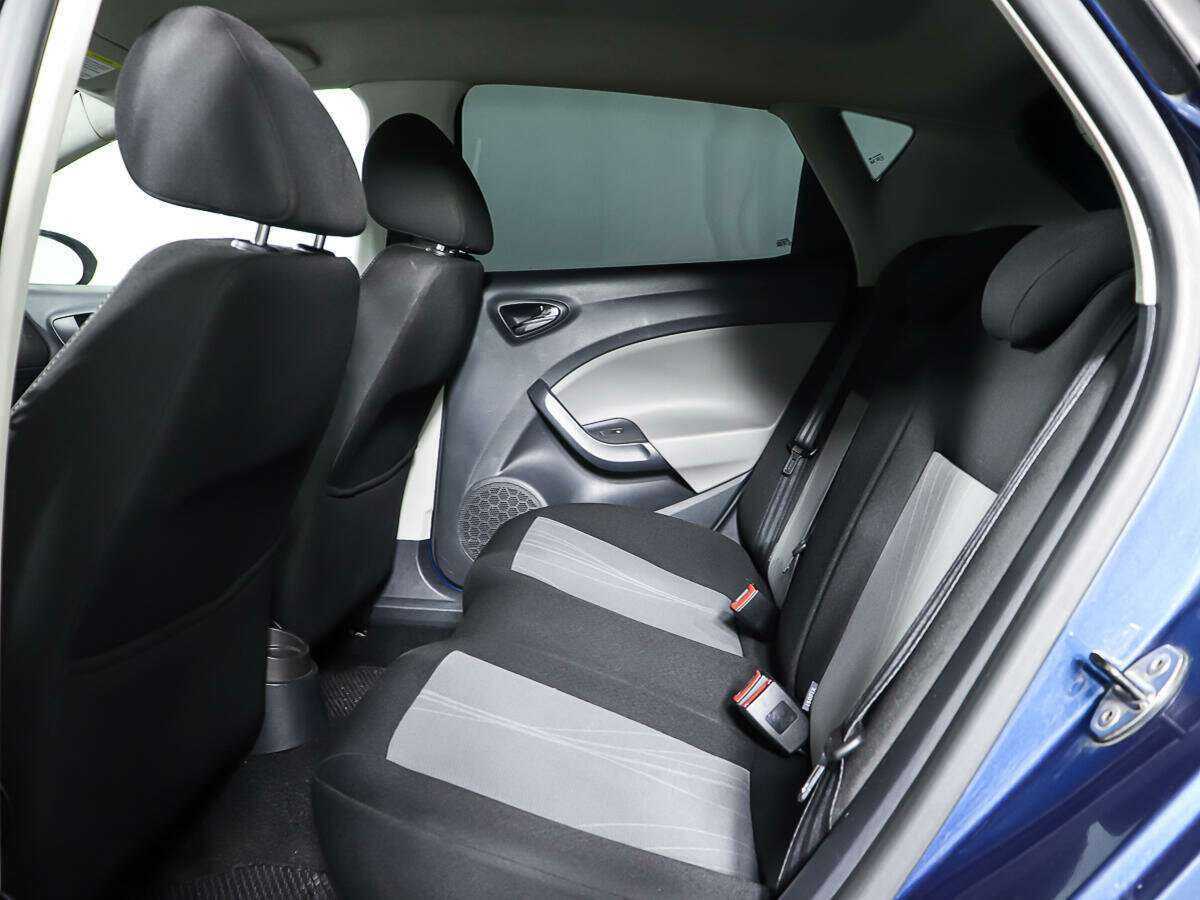 SEAT Ibiza с пробегом — 2012 год. Фото: #9