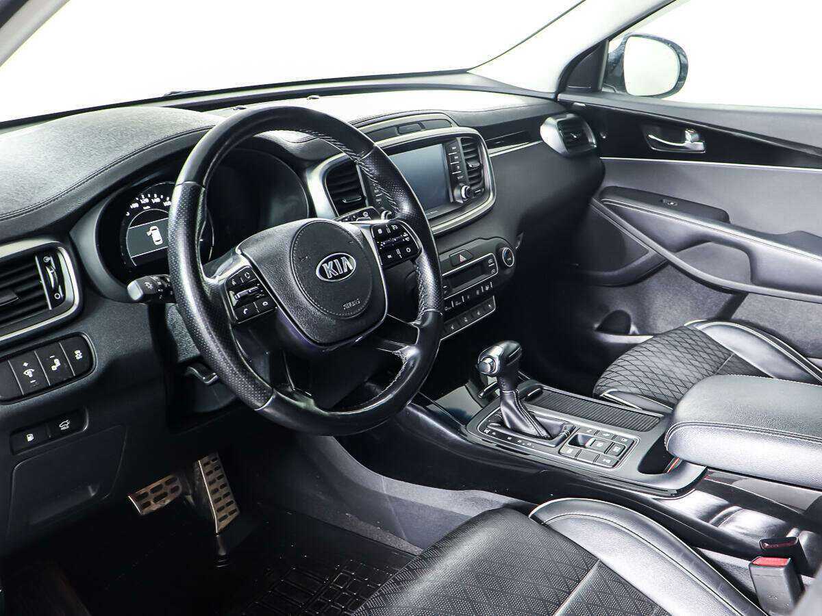 Kia Sorento с пробегом — 2019 год. Фото: #12