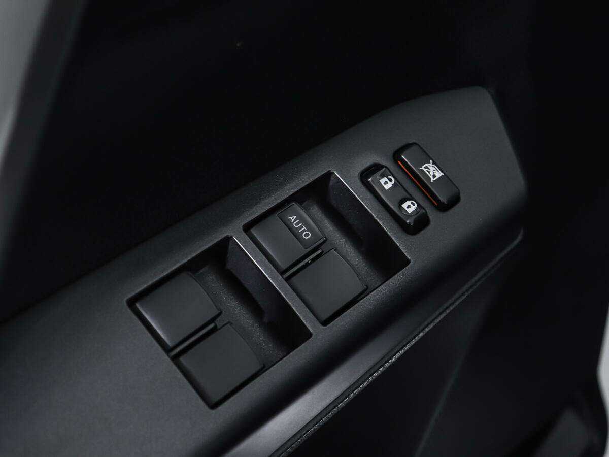 Toyota RAV4 с пробегом — 2019 год. Фото: #18