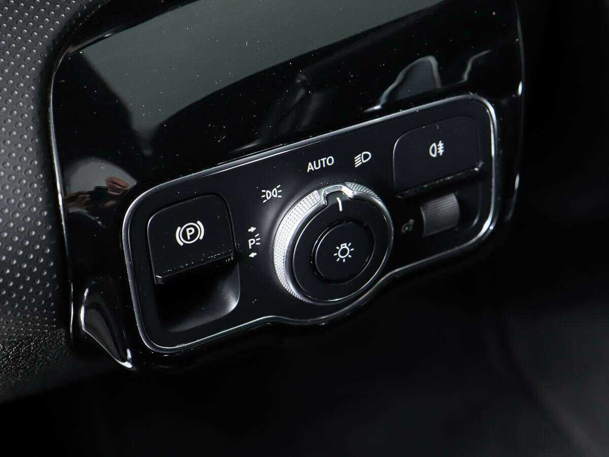 Mercedes-Benz A-Класс с пробегом — 2019 год. Фото: #16