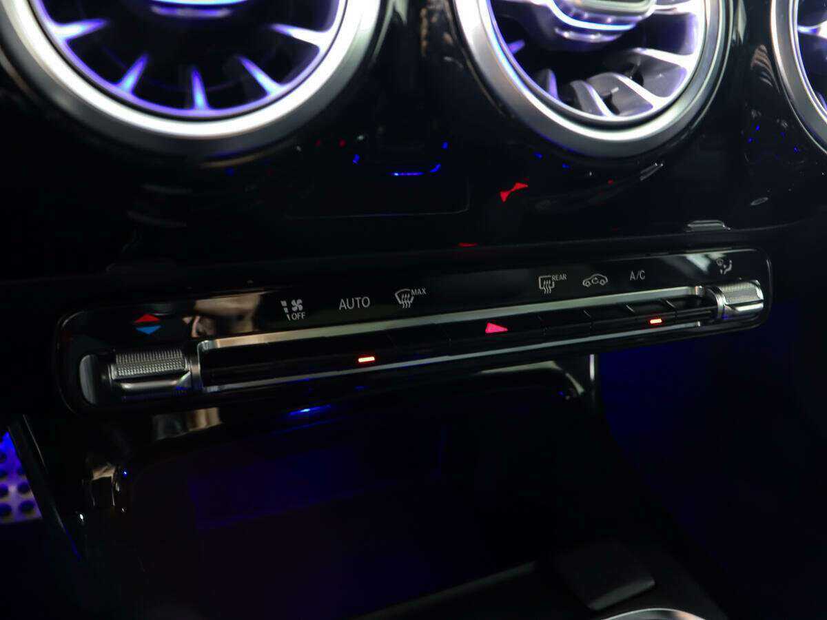 Mercedes-Benz A-Класс с пробегом — 2019 год. Фото: #17