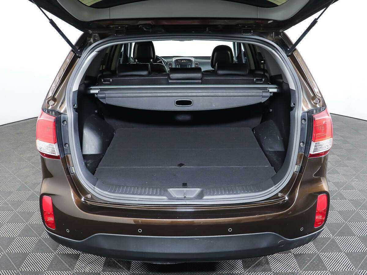 Kia Sorento с пробегом — 2017 год. Фото: #7