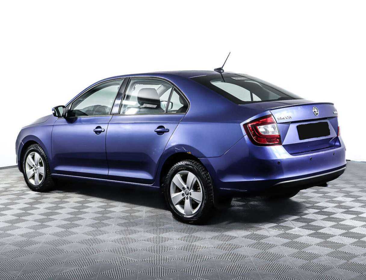 Skoda Rapid с пробегом — 2017 год. Фото: #6