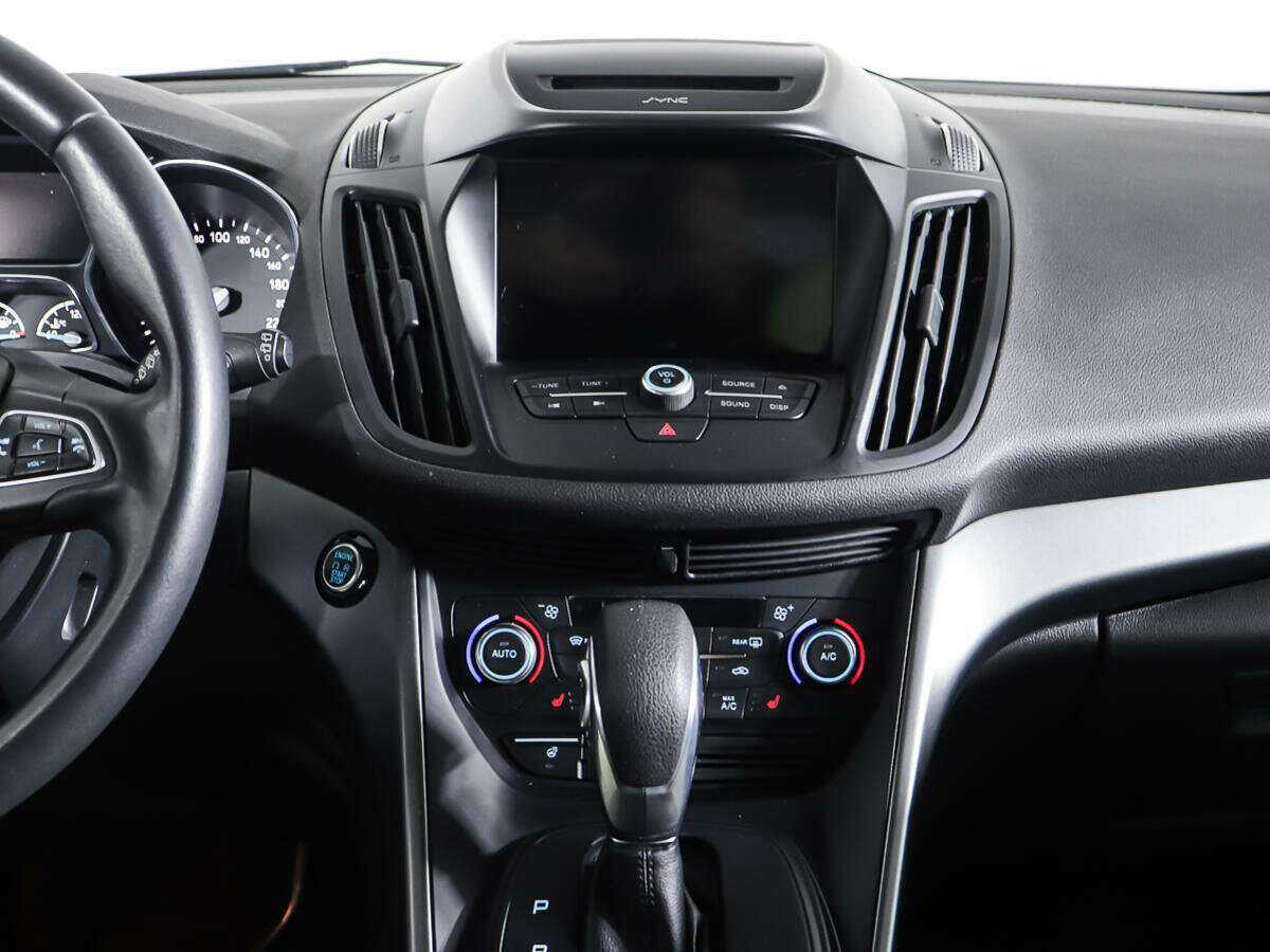 Ford Kuga с пробегом — 2019 год. Фото: #11