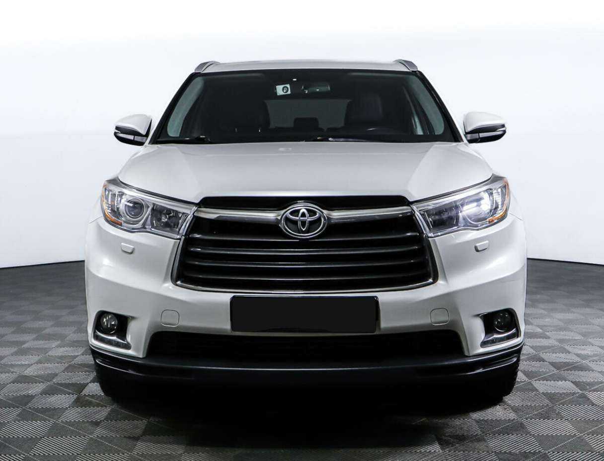 Toyota Highlander с пробегом — 2014 год. Фото: #1