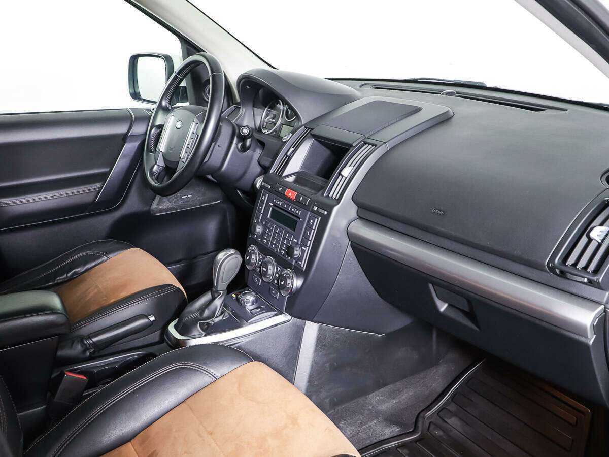 Land Rover Freelander с пробегом — 2012 год. Фото: #8