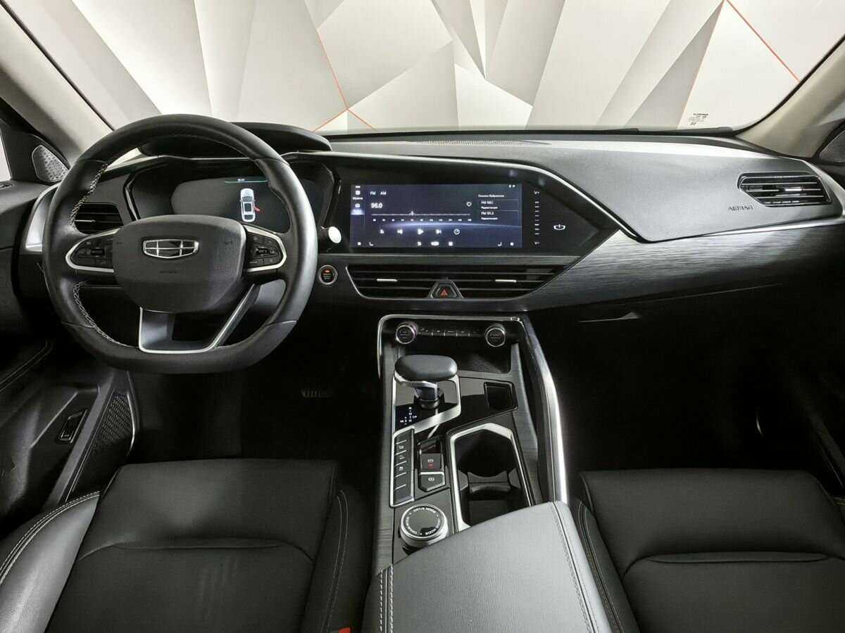 Geely Tugella с пробегом — 2022 год. Фото: #8