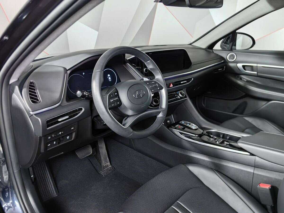 Hyundai Sonata с пробегом — 2022 год. Фото: #12