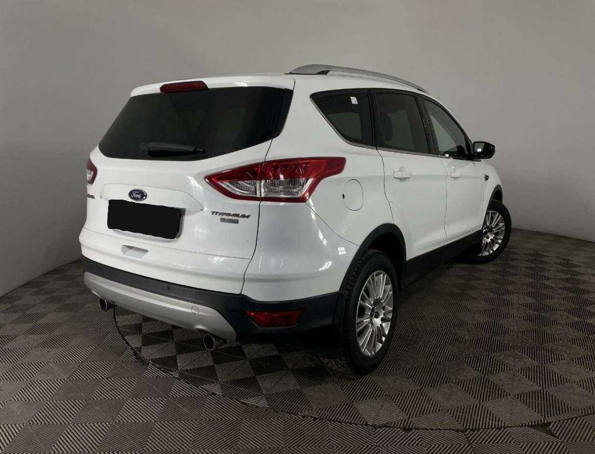 Ford Kuga с пробегом — 2015 год. Фото: #4