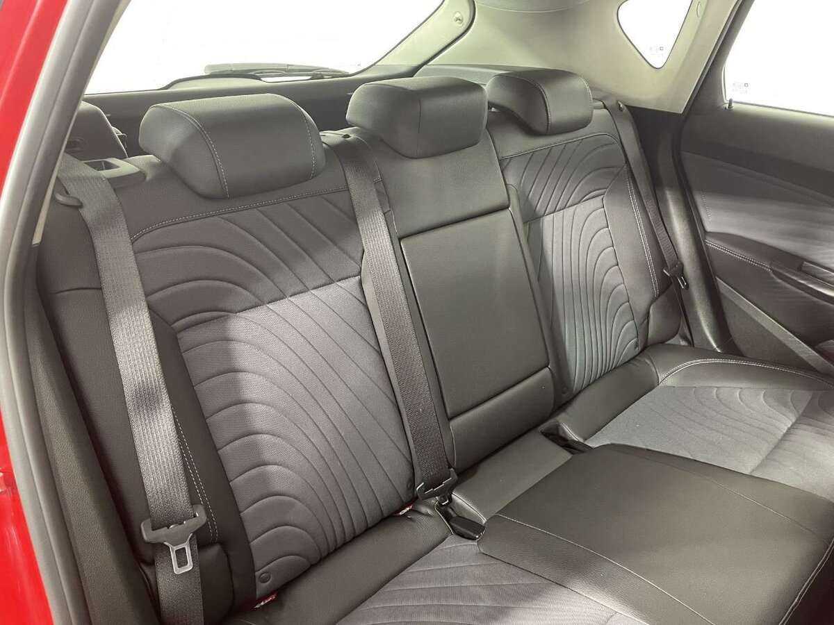 Opel Astra с пробегом — 2013 год. Фото: #14