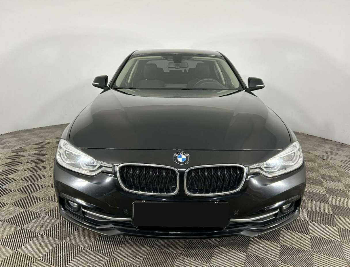 BMW 3 серии с пробегом — 2016 год. Фото: #1